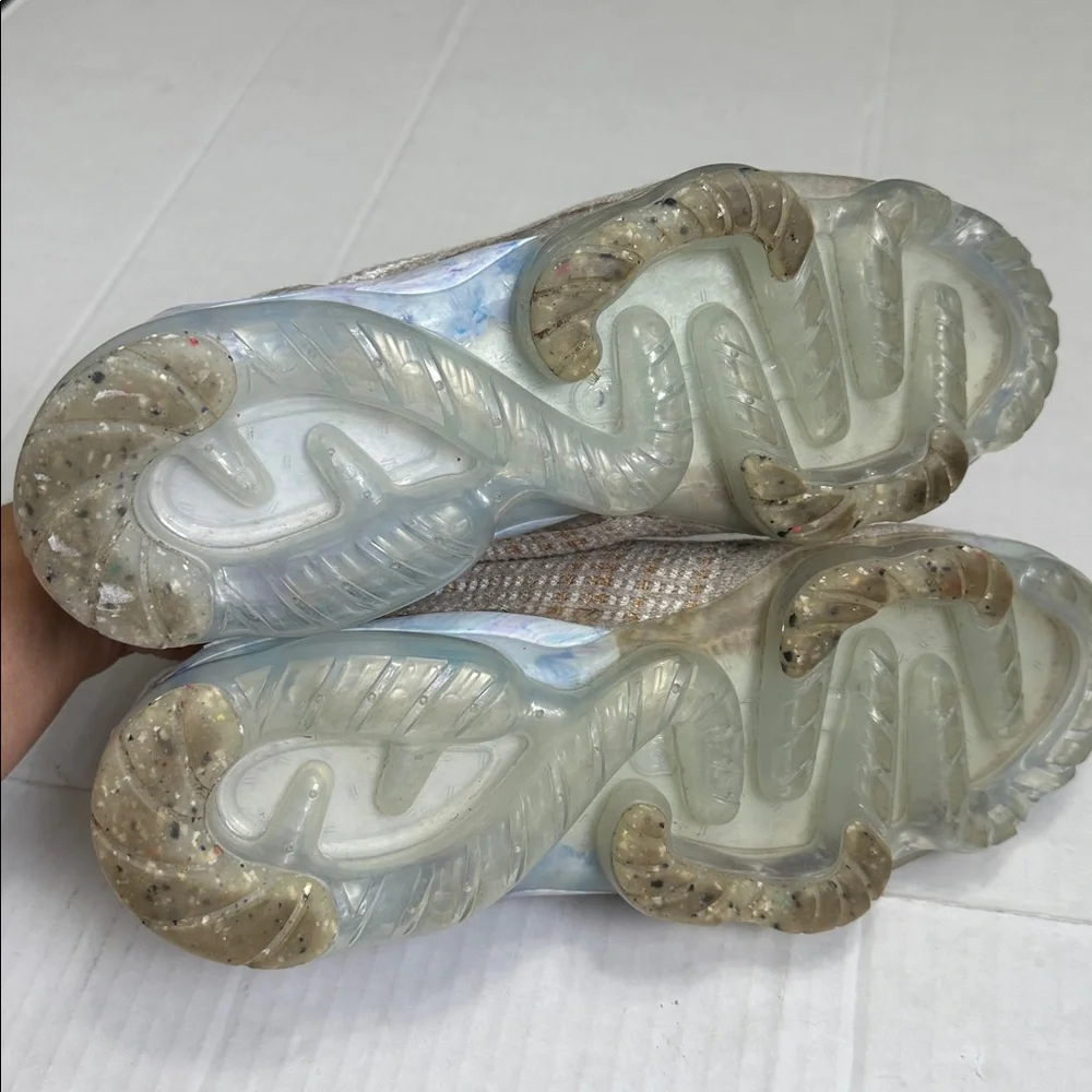 Nike Air VaporMax 2020 Flyknit Oatmeal Womens 9.5‎ Sneakers Shoes Running